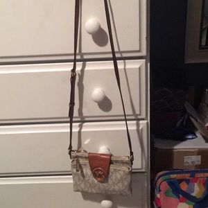 mk purse